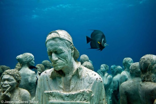 Jason deCaires Taylor's underwater art in Mexico