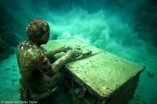 Jason deCaires Taylor's underwater art in Mexico